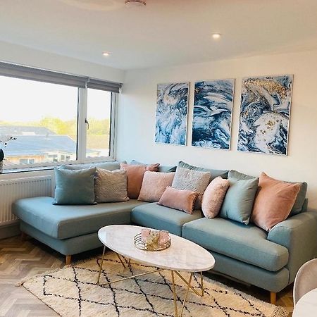 Lees Lookout Holt ,2 Bedroom Luxury Apartment With Private Parking Eksteriør billede