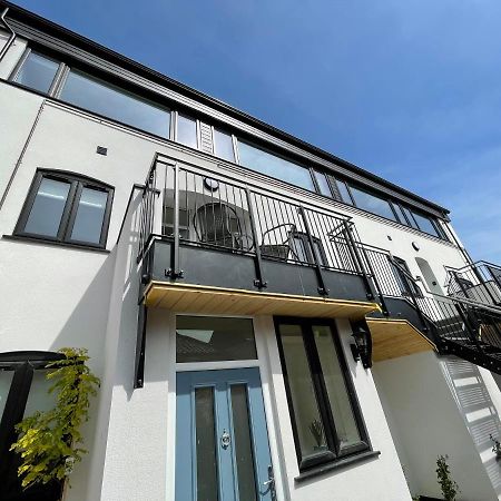 Lees Lookout Holt ,2 Bedroom Luxury Apartment With Private Parking Eksteriør billede