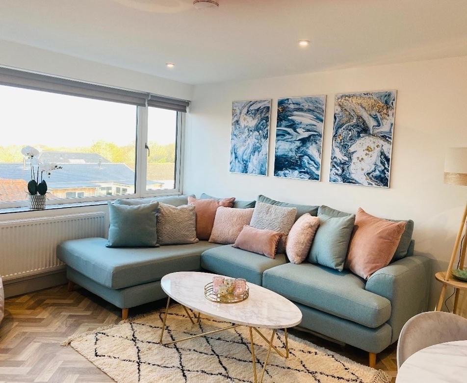 Lees Lookout Holt ,2 Bedroom Luxury Apartment With Private Parking Eksteriør billede