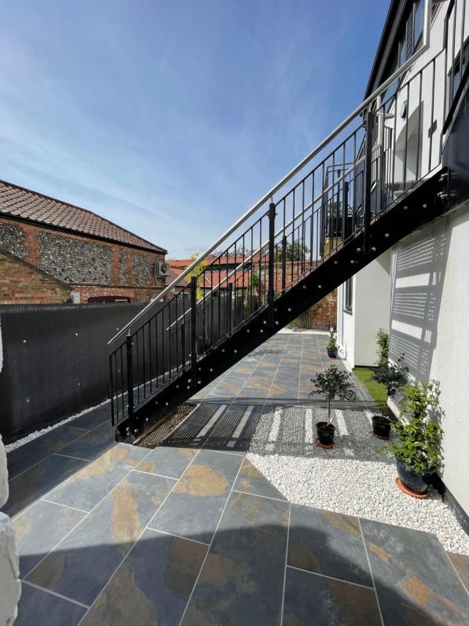 Lees Lookout Holt ,2 Bedroom Luxury Apartment With Private Parking Eksteriør billede