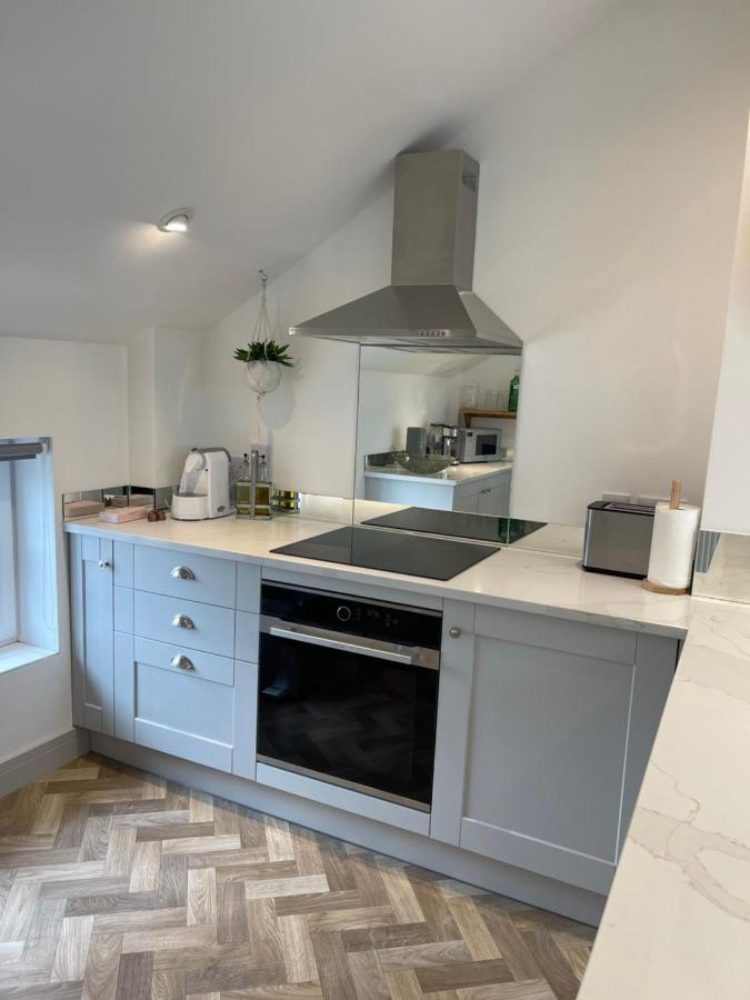 Lees Lookout Holt ,2 Bedroom Luxury Apartment With Private Parking Eksteriør billede